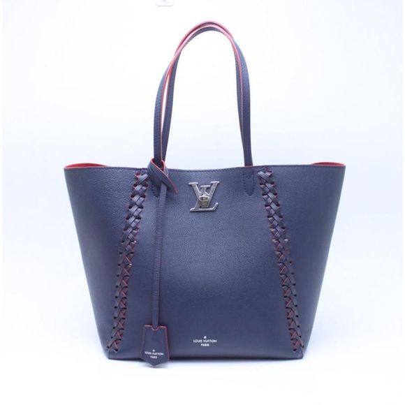 Louis Vuitton Lock Me Hippo Navy Blue - Picture 1 of 11